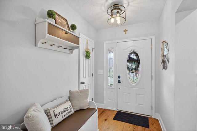 798 TURKEY KNOB RD, Quicksburg, VA 22847