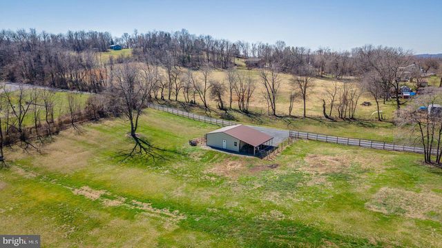 798 TURKEY KNOB RD, Quicksburg, VA 22847