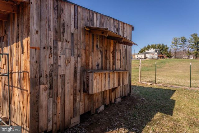 798 TURKEY KNOB RD, Quicksburg, VA 22847