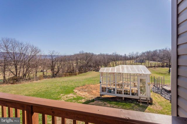 798 TURKEY KNOB RD, Quicksburg, VA 22847