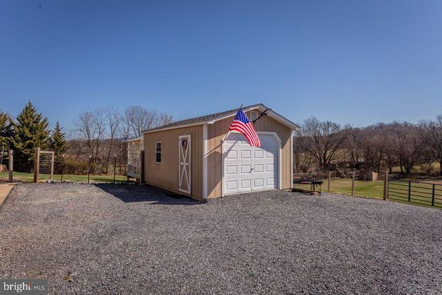 798 TURKEY KNOB RD, Quicksburg, VA 22847