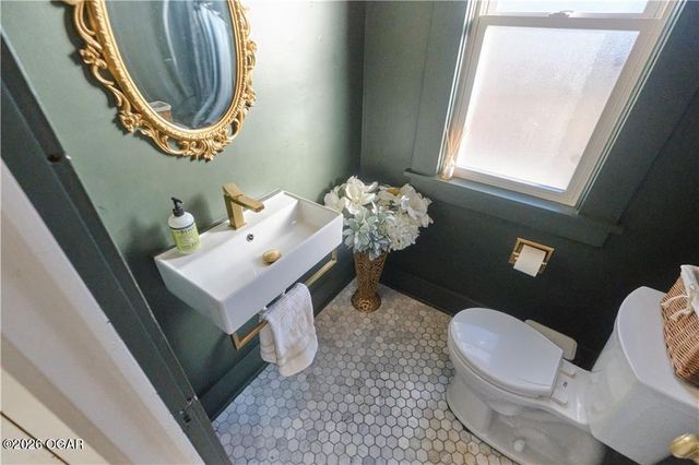 305 W Jefferson Street, Pittsburg, KS 66762