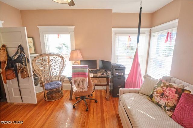 305 W Jefferson Street, Pittsburg, KS 66762