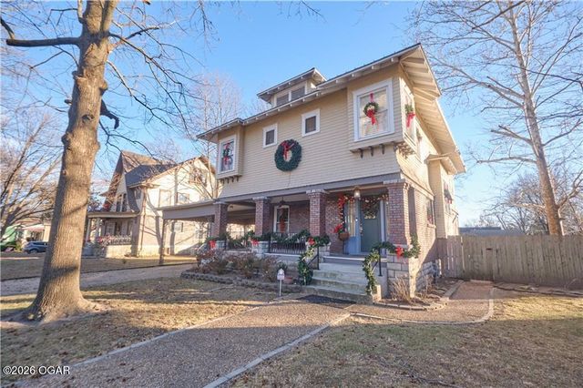 305 W Jefferson Street, Pittsburg, KS 66762