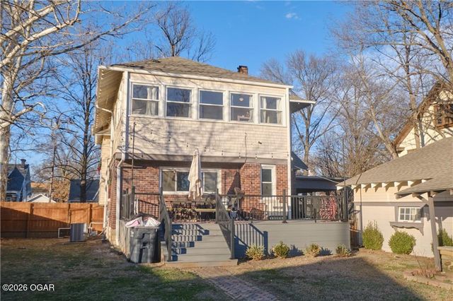 305 W Jefferson Street, Pittsburg, KS 66762