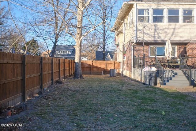 305 W Jefferson Street, Pittsburg, KS 66762