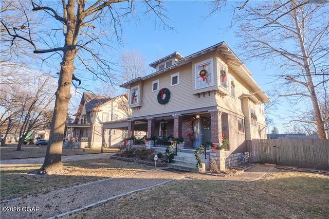 305 W Jefferson Street, Pittsburg, KS 66762