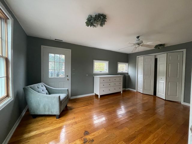 1009 61st Street 2, La Grange Highlands, IL 60525