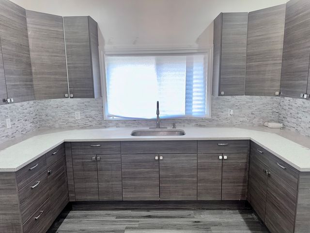 11581 S LAFAYETTE Avenue, Chicago, IL 60628