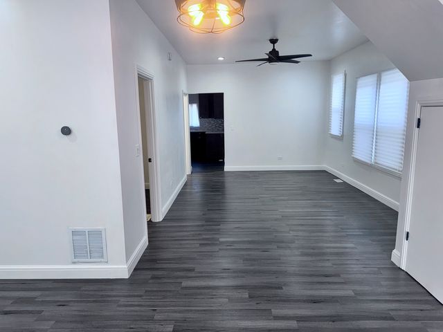 11581 S LAFAYETTE Avenue, Chicago, IL 60628