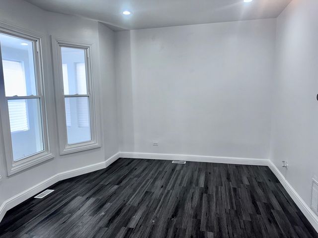 11581 S LAFAYETTE Avenue, Chicago, IL 60628