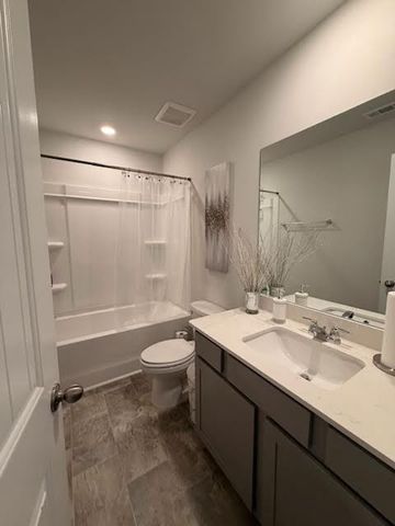 1030 Keyes Pl, Lebanon, TN 37087