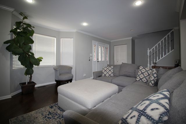 6142 W 60TH Street, Chicago, IL 60638