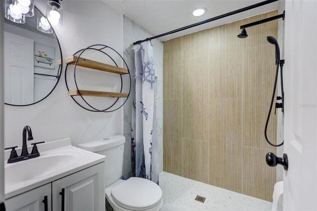 5000 43RD AVENUE N, St Petersburg, FL 33709