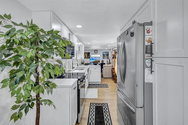 5000 43RD AVENUE N, St Petersburg, FL 33709