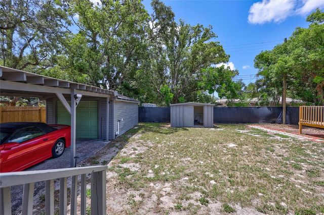 5000 43RD AVENUE N, St Petersburg, FL 33709
