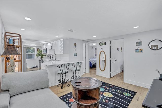 5000 43RD AVENUE N, St Petersburg, FL 33709