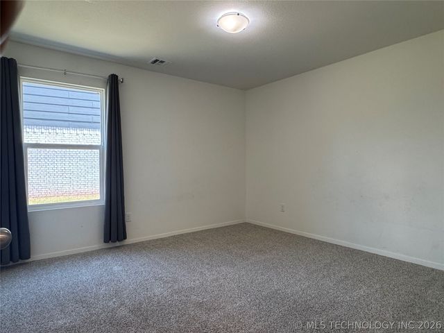 3755 E 143rd Place S, Bixby, OK 74008