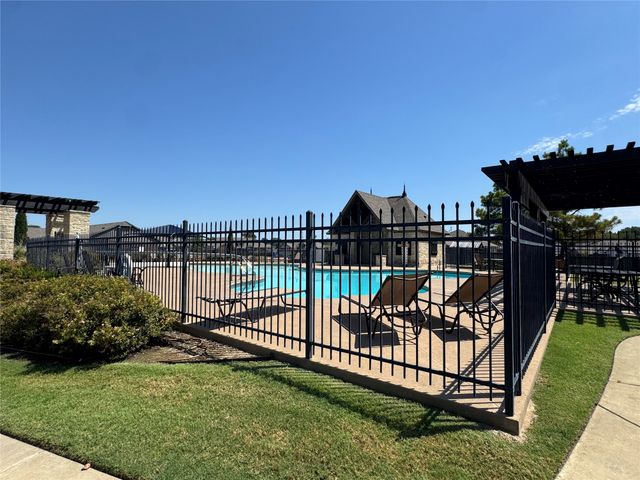 3755 E 143rd Place S, Bixby, OK 74008