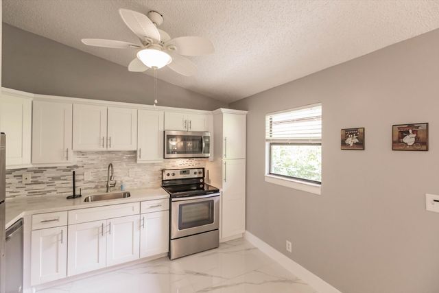 1786 SW 22nd Street 2, Fort Lauderdale, FL 33315