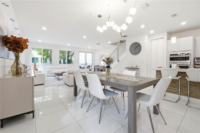 6611 NW 102nd Path, Doral, FL 33178