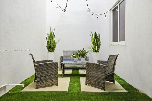 6611 NW 102nd Path, Doral, FL 33178