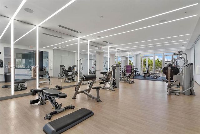 6611 NW 102nd Path, Doral, FL 33178