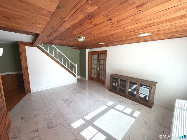 33 Chestnut Grove Road, Watertown, CT 06795