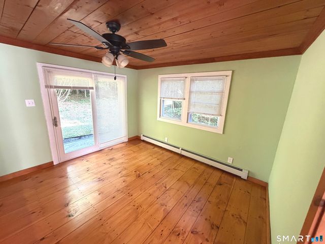 33 Chestnut Grove Road, Watertown, CT 06795