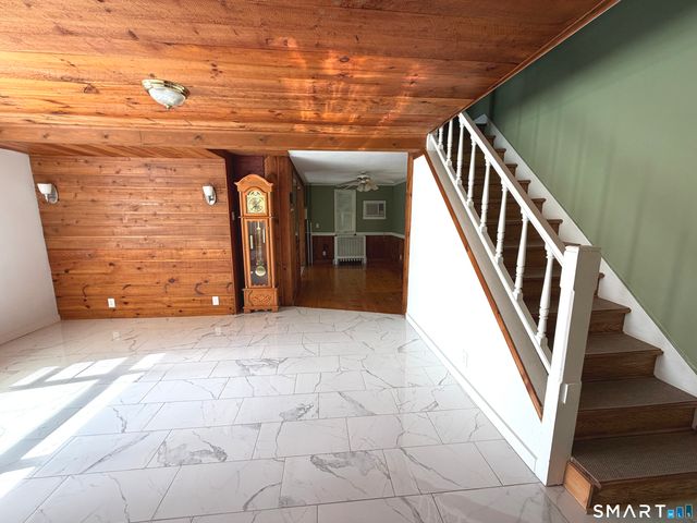 33 Chestnut Grove Road, Watertown, CT 06795