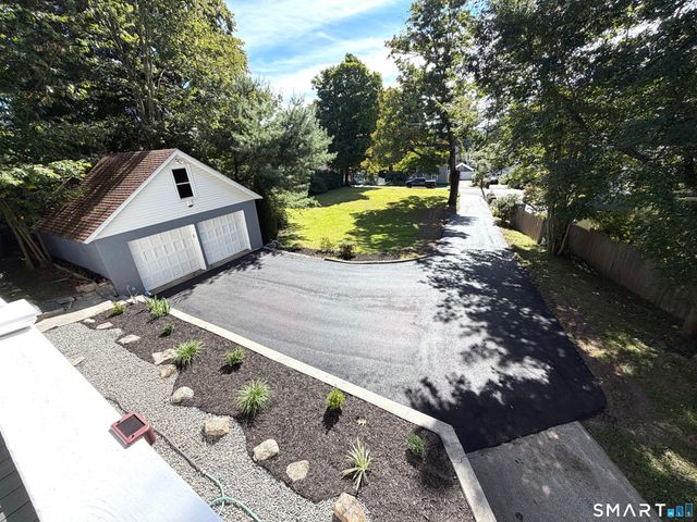 33 Chestnut Grove Road, Watertown, CT 06795