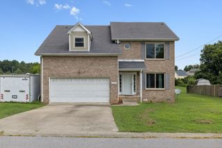 1221 Shorehaven Dr, Clarksville, TN 37042
