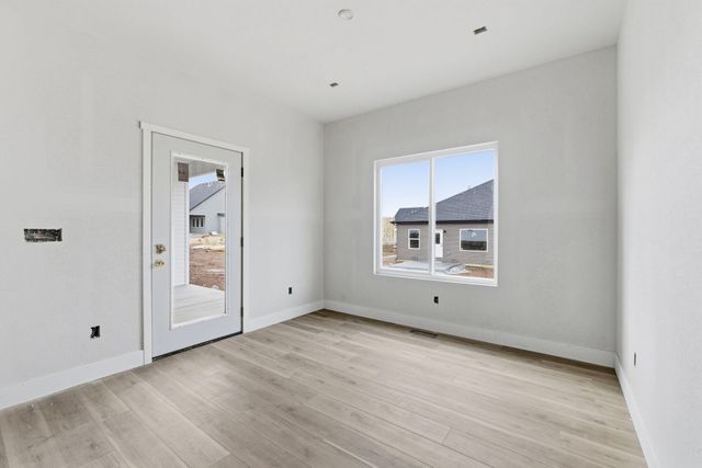 136 E Kelce Lane, Republic, MO 65738