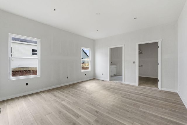 136 E Kelce Lane, Republic, MO 65738