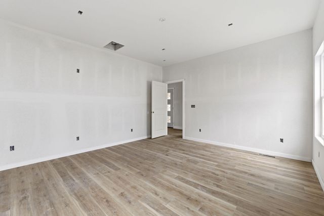 136 E Kelce Lane, Republic, MO 65738