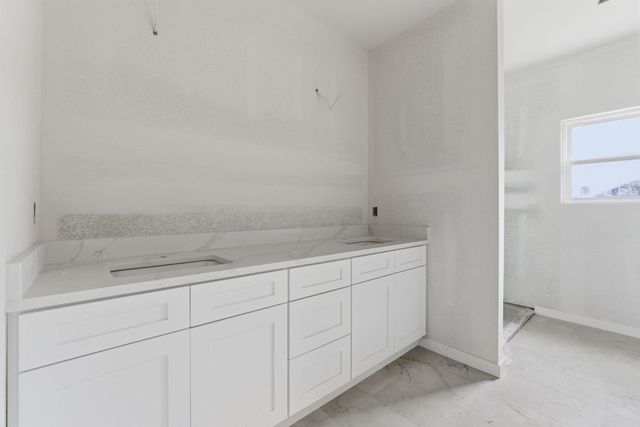 136 E Kelce Lane, Republic, MO 65738