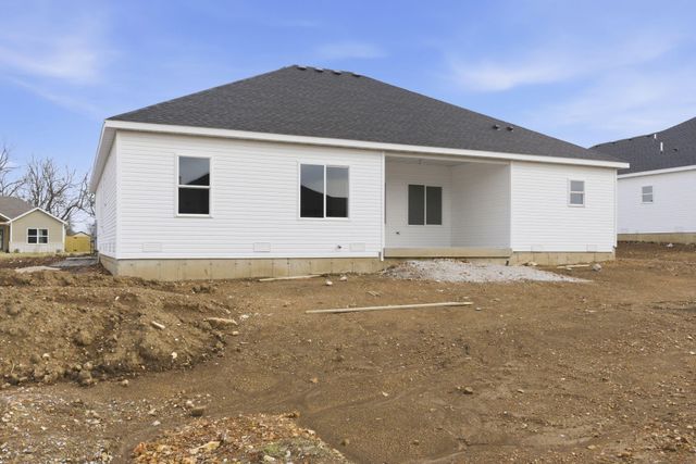 136 E Kelce Lane, Republic, MO 65738