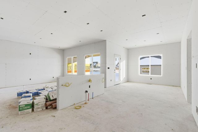 136 E Kelce Lane, Republic, MO 65738