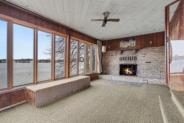 11790 Lakeway Drive, Plainwell, MI 49080