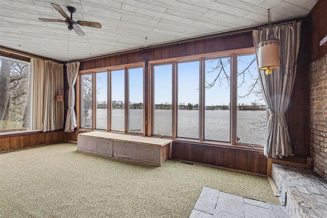 11790 Lakeway Drive, Plainwell, MI 49080