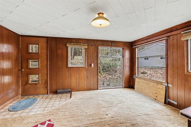 11790 Lakeway Drive, Plainwell, MI 49080