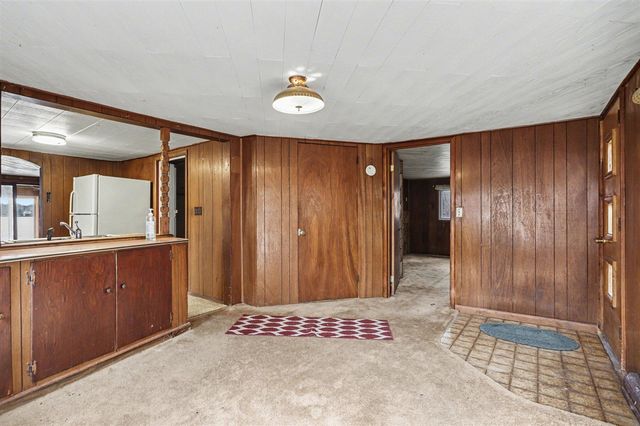 11790 Lakeway Drive, Plainwell, MI 49080