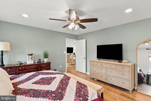 238 BASIN DR, Inwood, WV 25428
