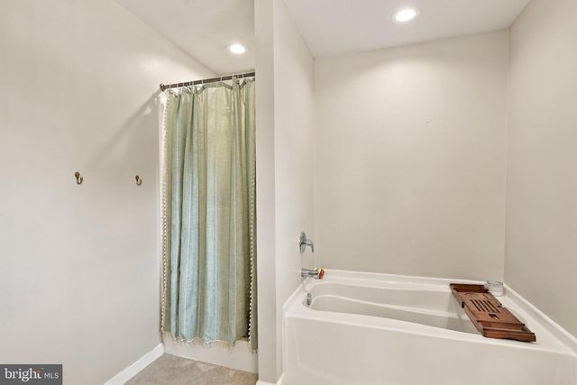 238 BASIN DR, Inwood, WV 25428