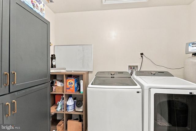 238 BASIN DR, Inwood, WV 25428