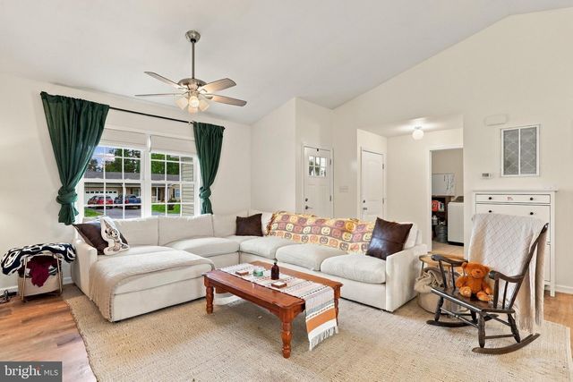 238 BASIN DR, Inwood, WV 25428