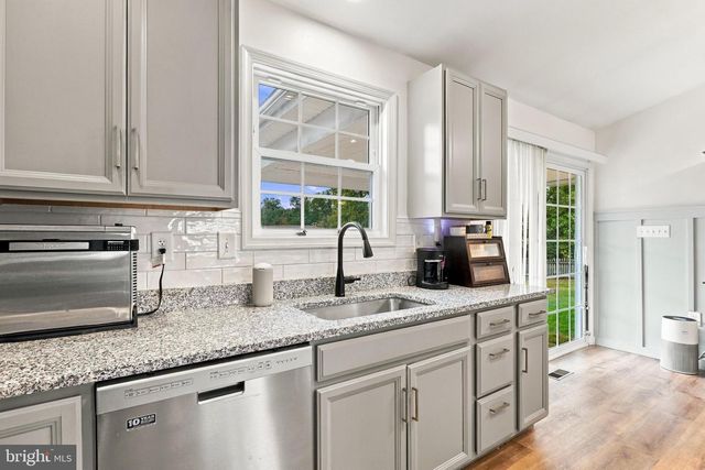 238 BASIN DR, Inwood, WV 25428