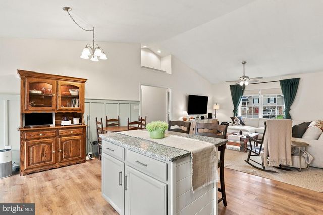 238 BASIN DR, Inwood, WV 25428
