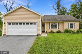 238 BASIN DR, Inwood, WV 25428