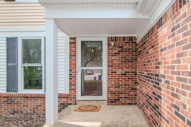 3044 Turnberry Lane, Ann Arbor, MI 48108